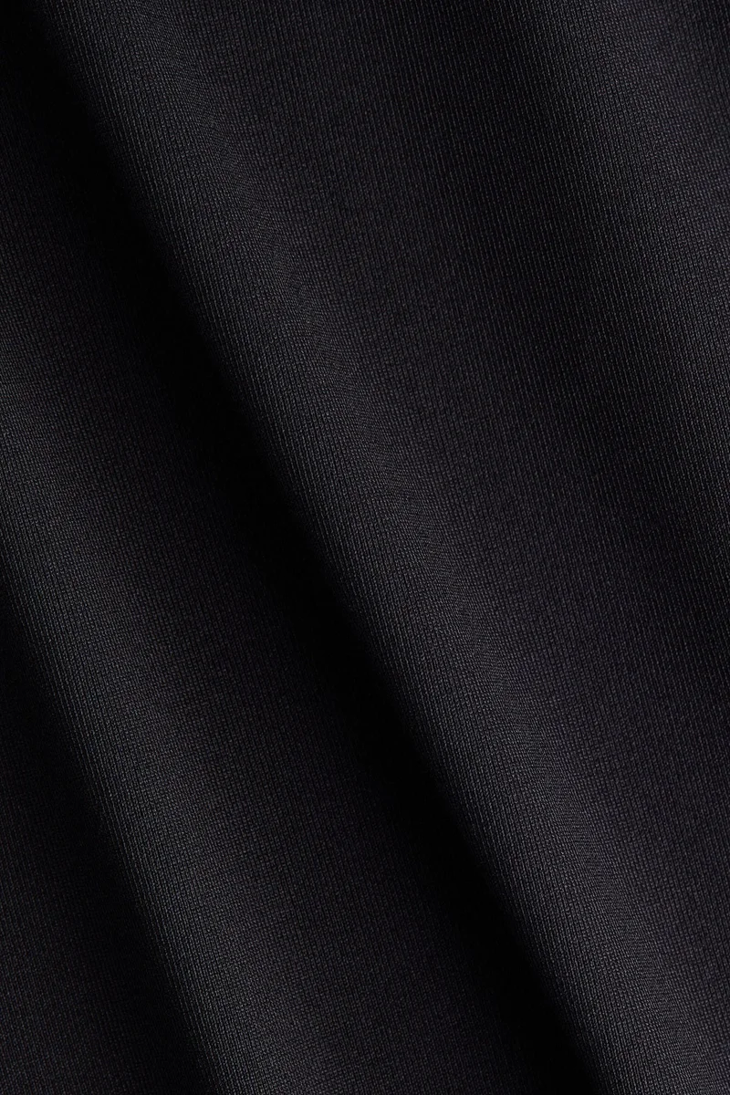 اتش اند ام بلوزة بشرائط كتف من الجيرسيه